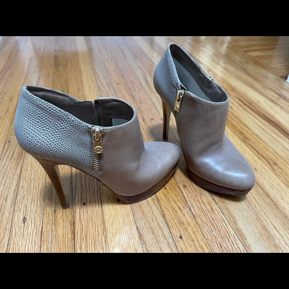 Michael Kors Boot